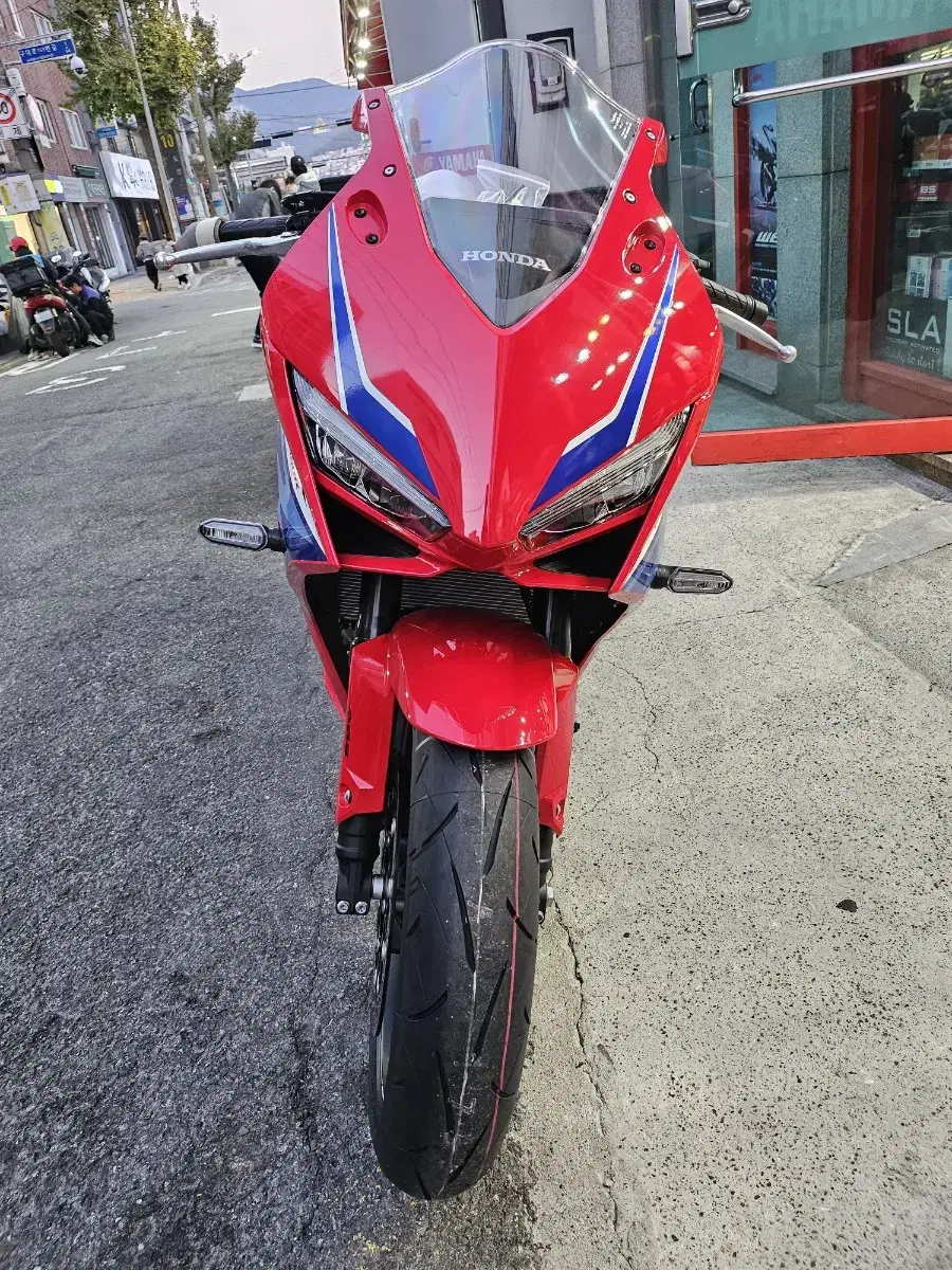 혼다 CBR650R E클러치 신형모델 레드신차판매합니다