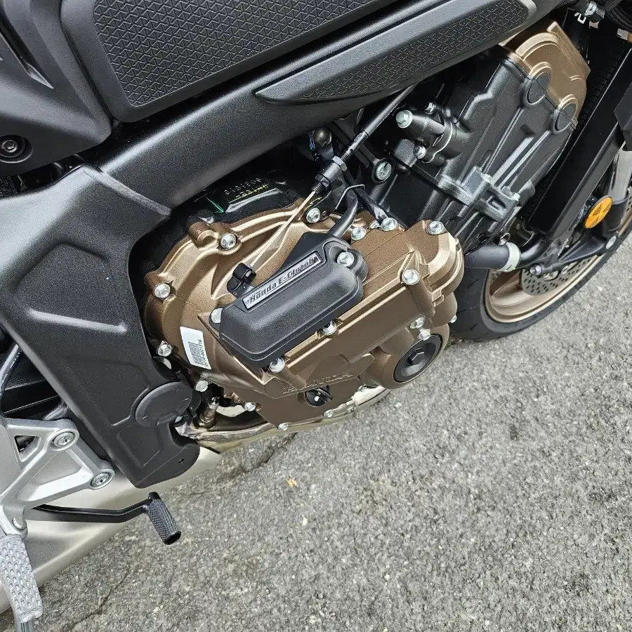 혼다 CB650R E클러치 신차판매합니다(전국탁송가능 당일출고가능)