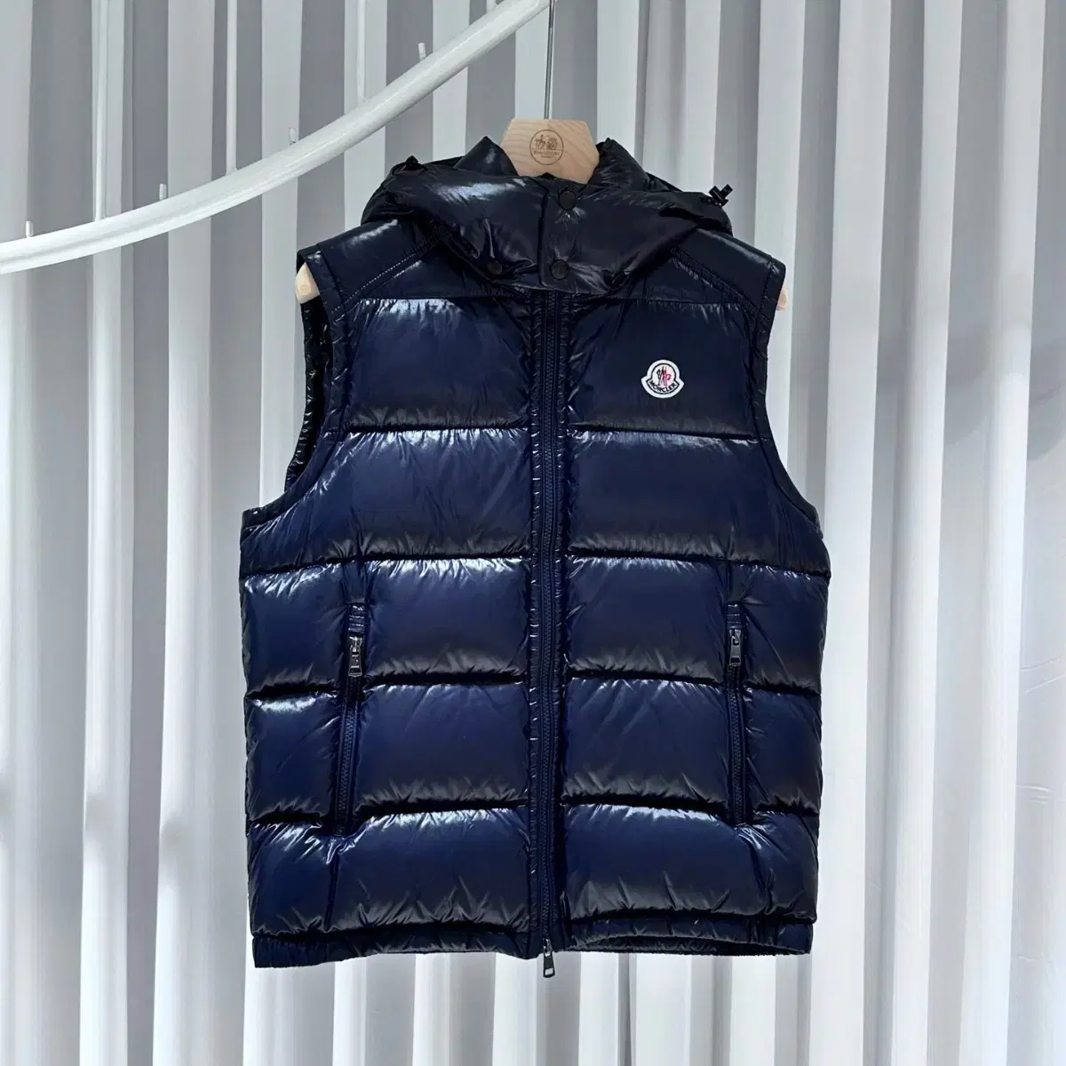 Moncler Hooded VestPadded Glossy / 3