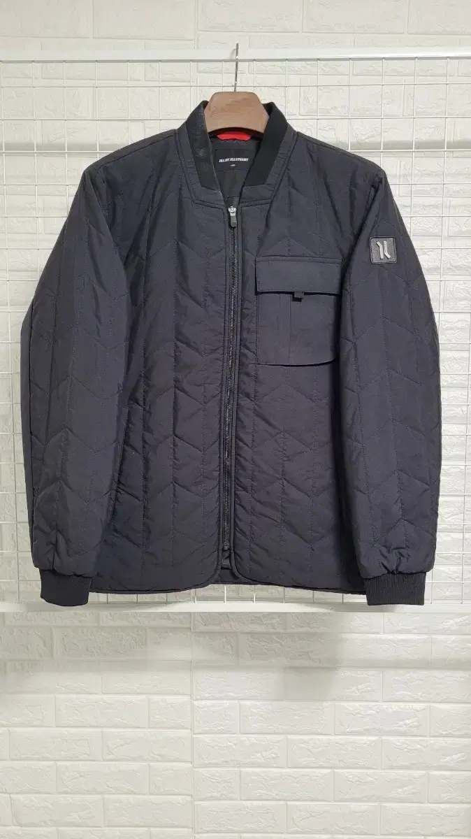 [105]Jilbjörg Stuart Black Performance Quilted Padded Jacket Keum XL