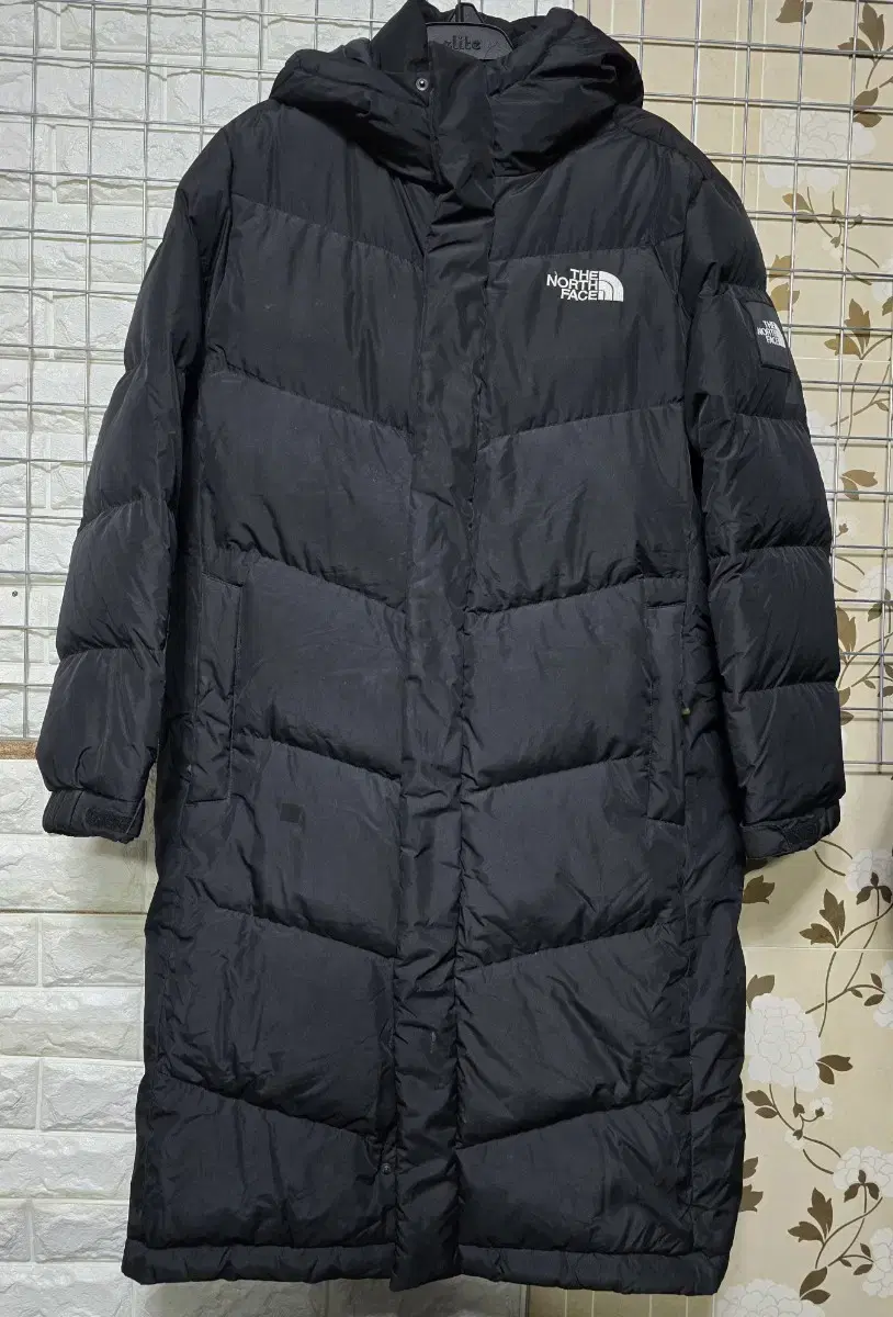 (95) The North Face Men's Long Down Padding