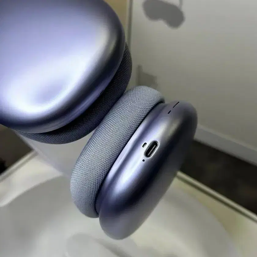 사용하지 않은 apple airpods max 보라색 헤드셋 노이즈 감소