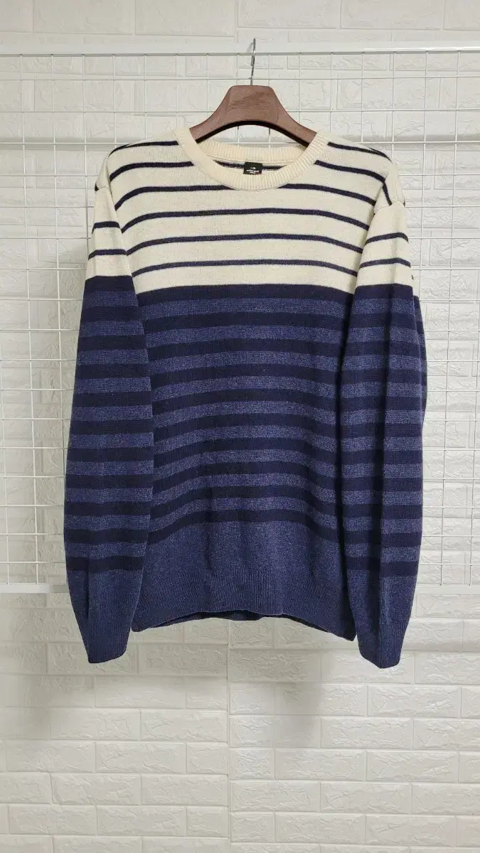 [XXL]EiDERIder Ivory x Navy Mikkeli Sweatshirt Keum 110