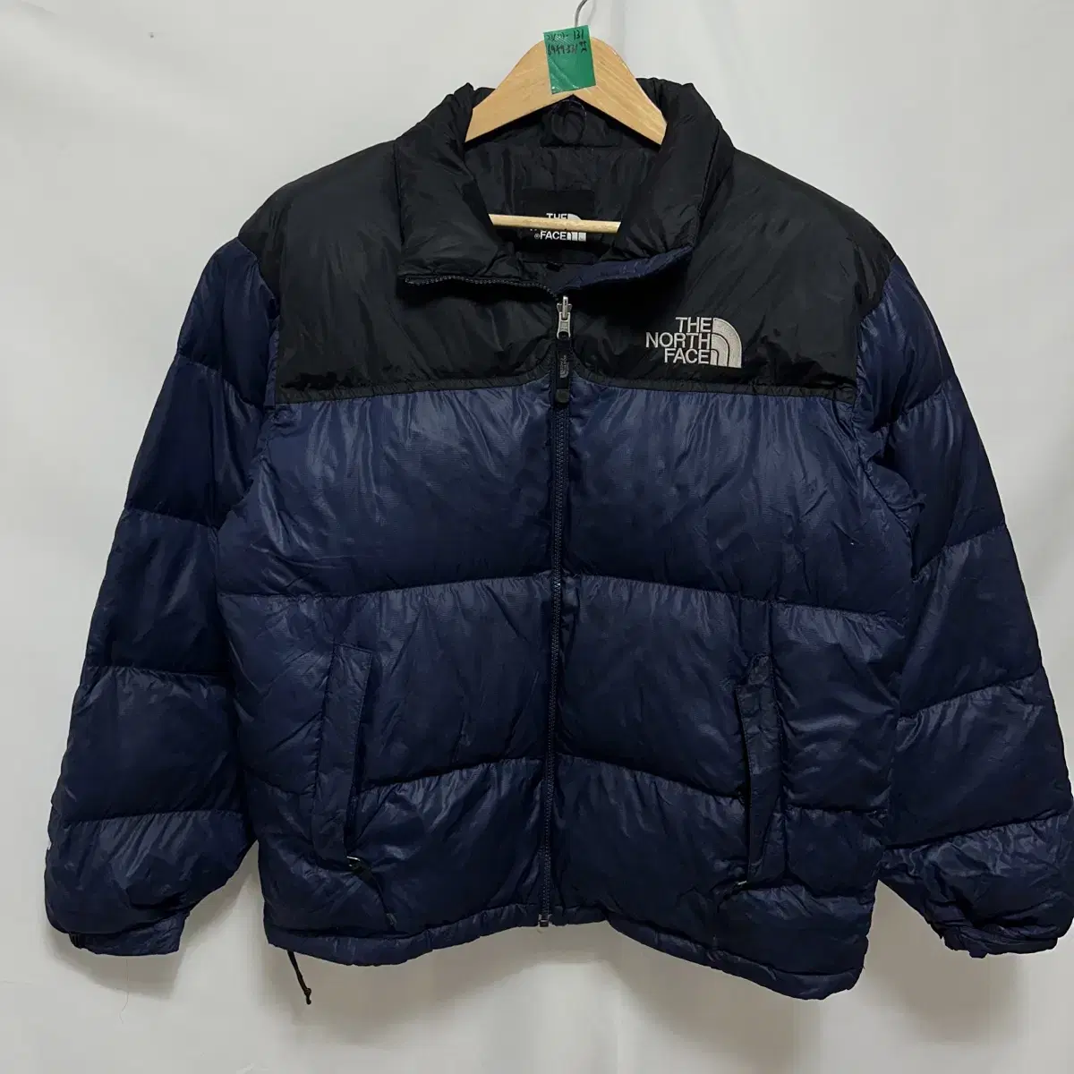 [Genuine/M] The North Face 700 Nubuck Goose Down Navy Padding