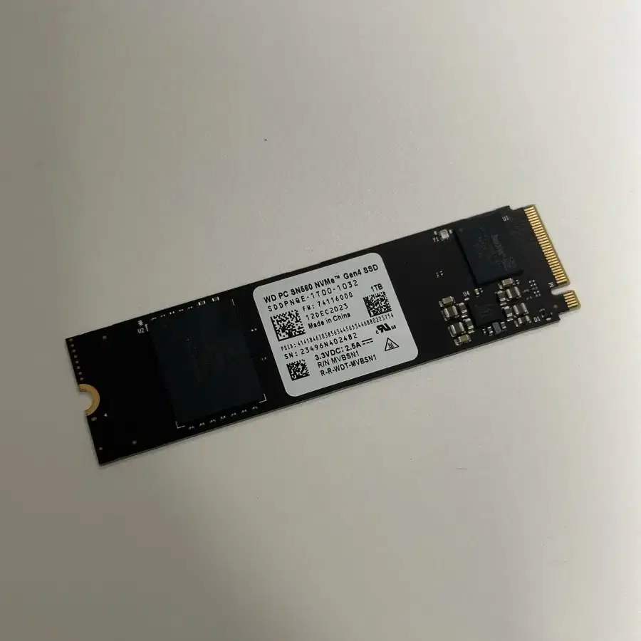 미사용) WD M.2 NVMe 1TB SSD (Gen4)