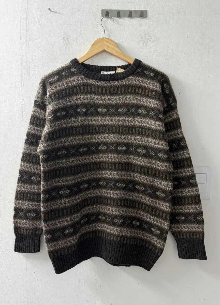 BURTON Overfit Wool Fair Isle Vintage Knit Sweater _ Cocoa