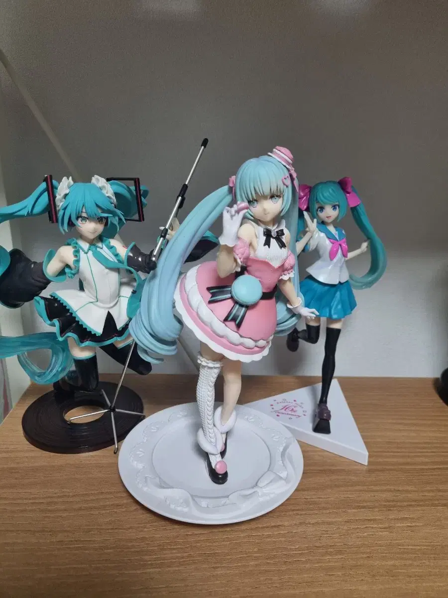 Hatsune Miku Sweet Macaroons, Birthday, School Uniform Figures