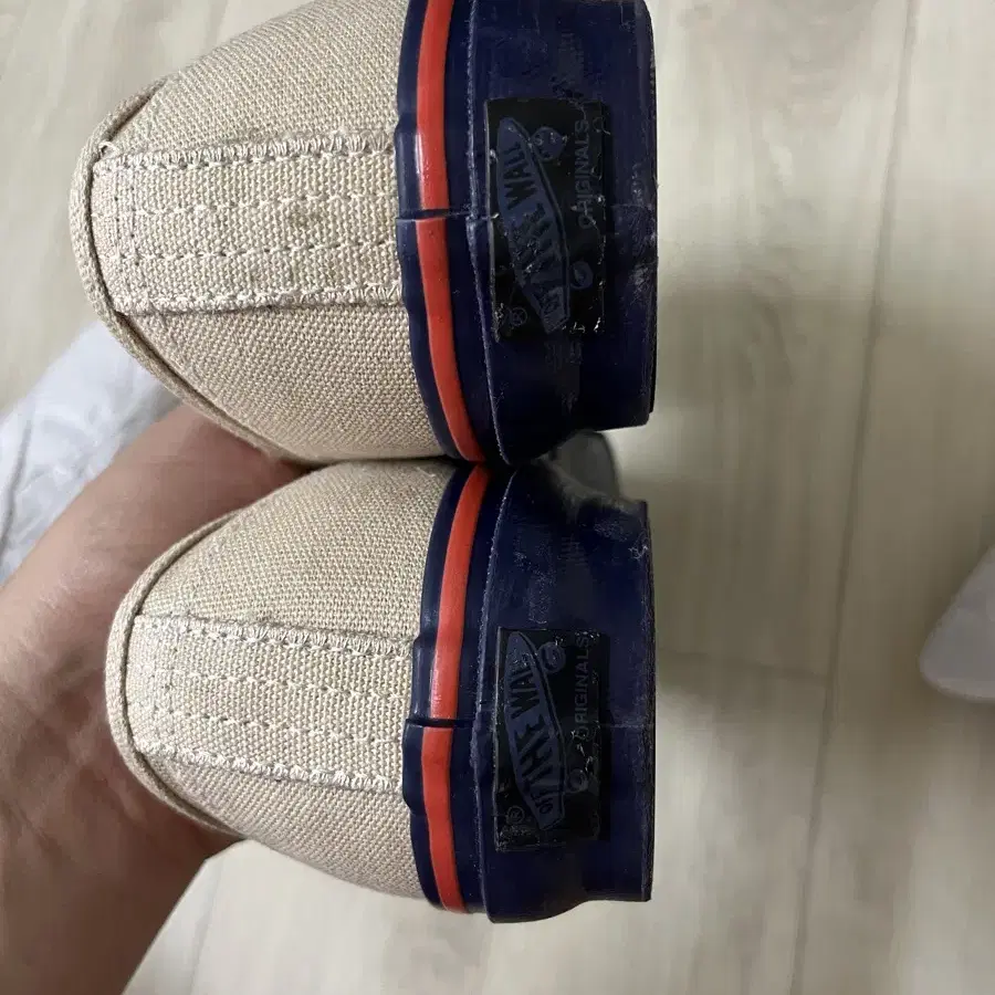 반스볼트X나이젤카본 어센틱 US10.5 285 vans vault