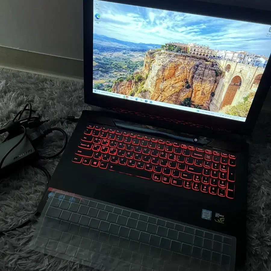 Lenovo 레노버 y700 게이밍 노트북