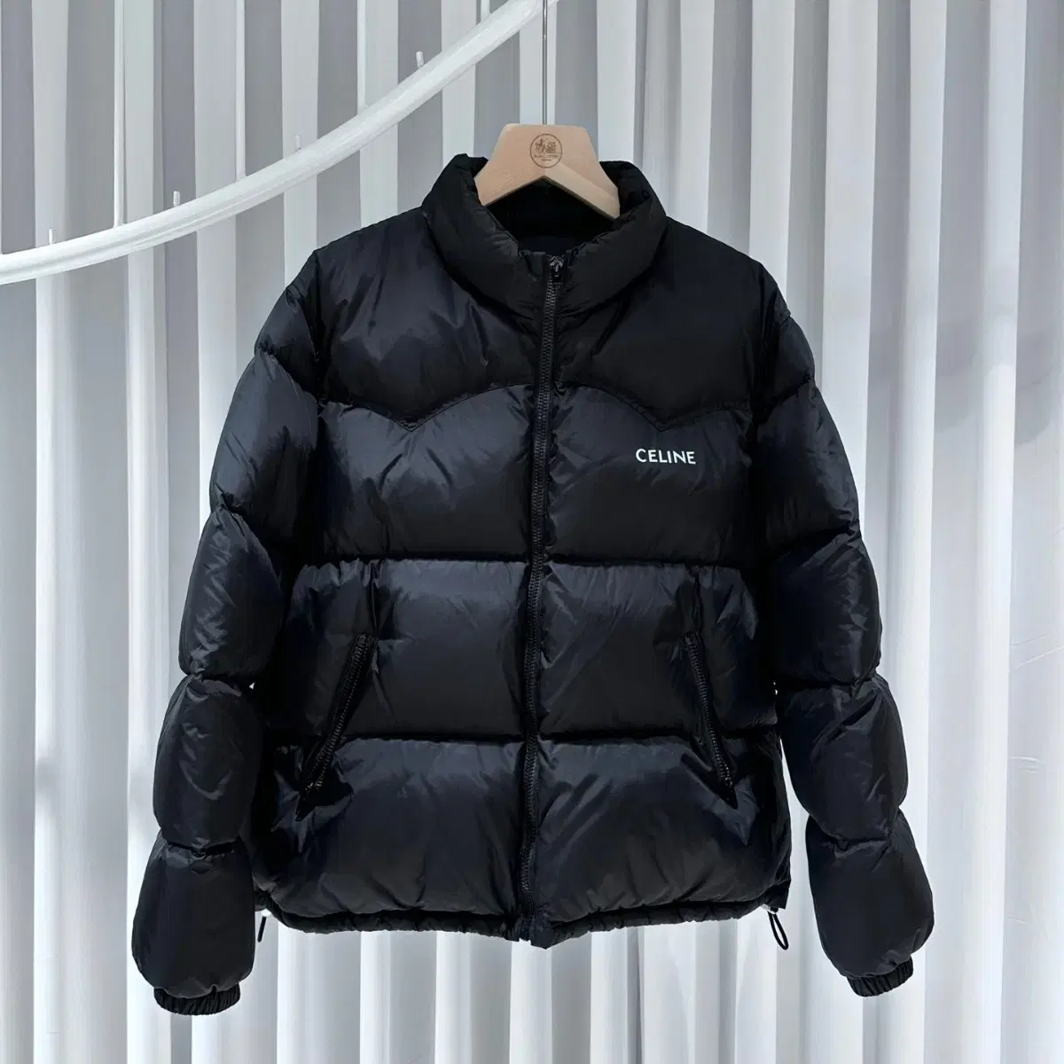 Seline Logo Western Overfit Puffer Padded Matte Black / 48