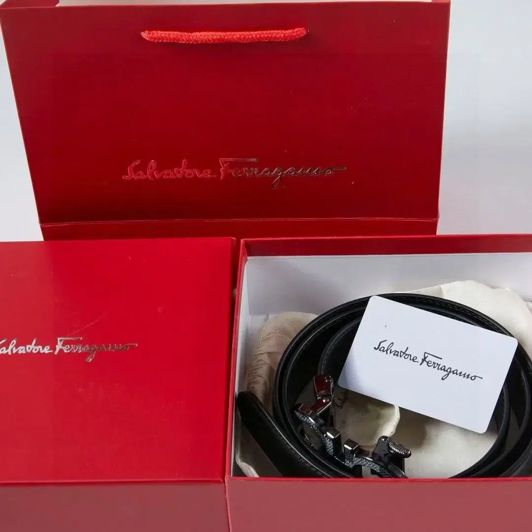 Salvatore Ferragamo S.p.A.자동 허리띠 가죽띠