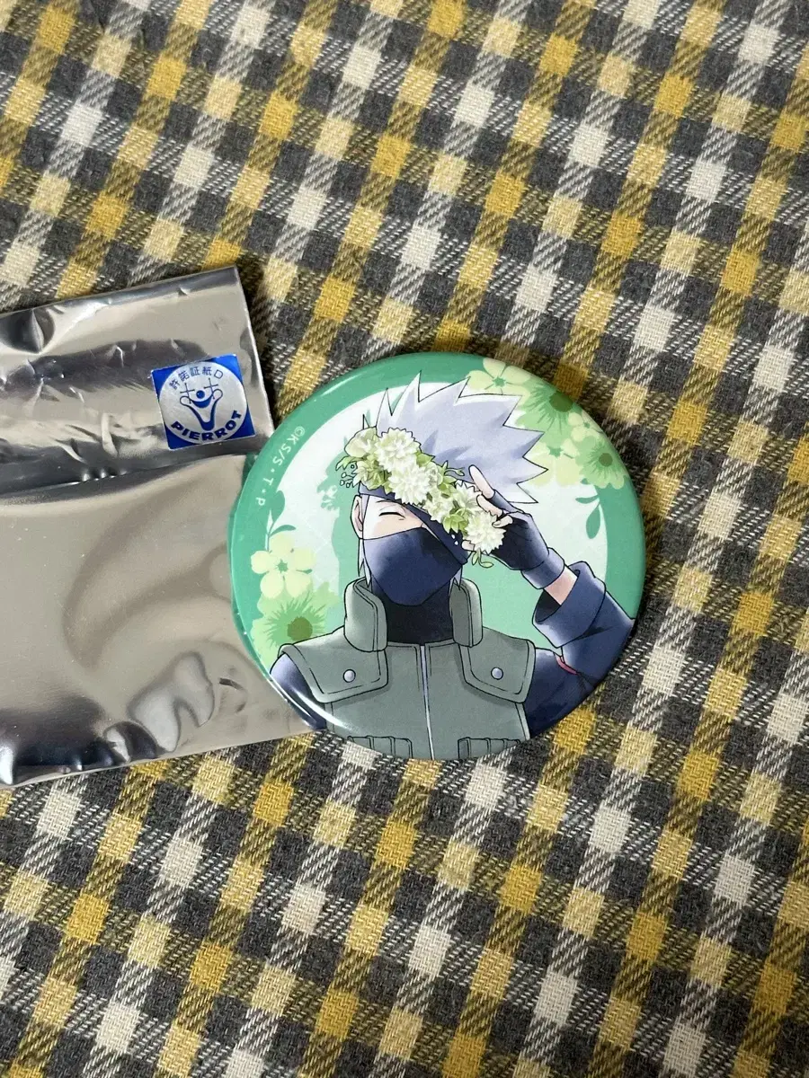 Naruto Kakashi Cafe Can Badge