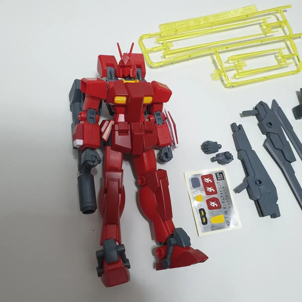 HG Amazing Red Warrior Gundam