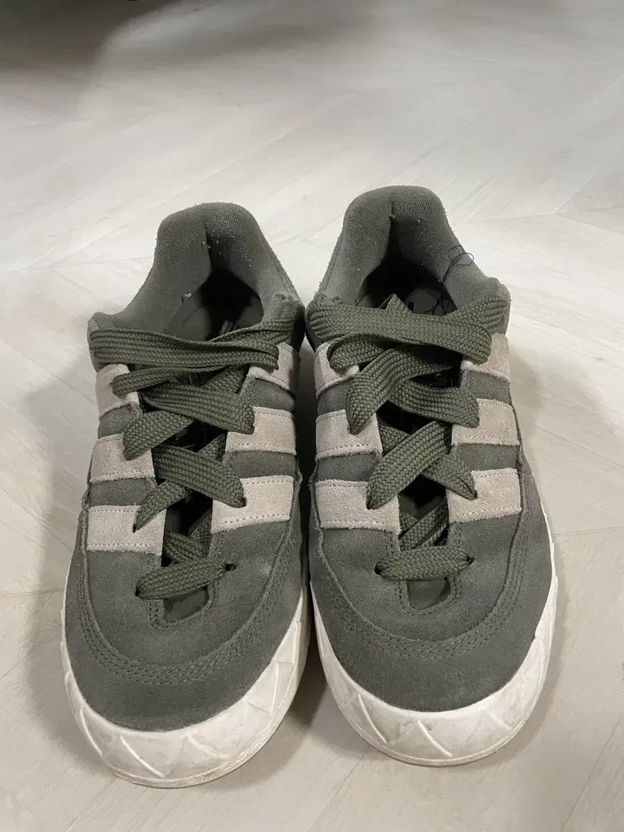 아디다스 Adidas 아디매틱 올리브 275