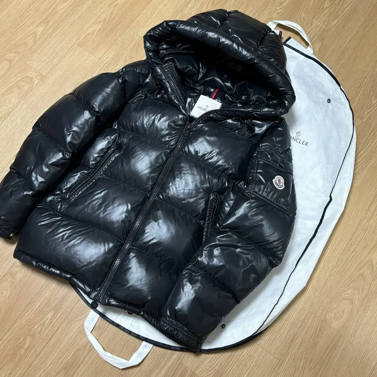 [S/1 size] Moncler Ecrins Black Short Down Jacket (Maya padded)