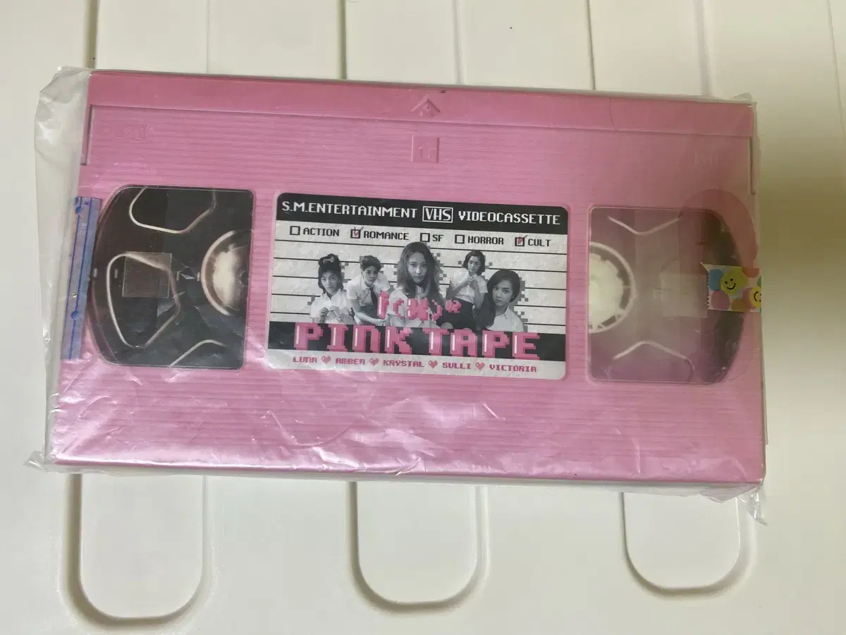 [Quick sale] f(x) FX pink tape CSR teeth album sells