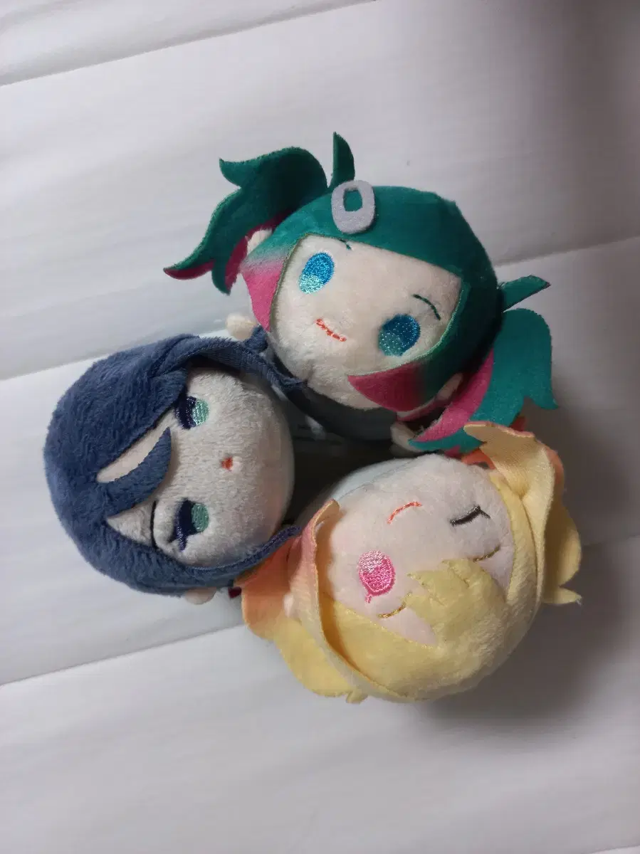 Pseka Mochimas Ichika Saki Leonimiku