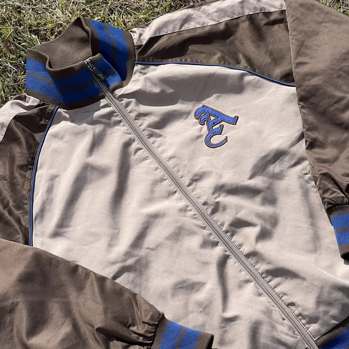 ASICS vintage windbreaker(105)