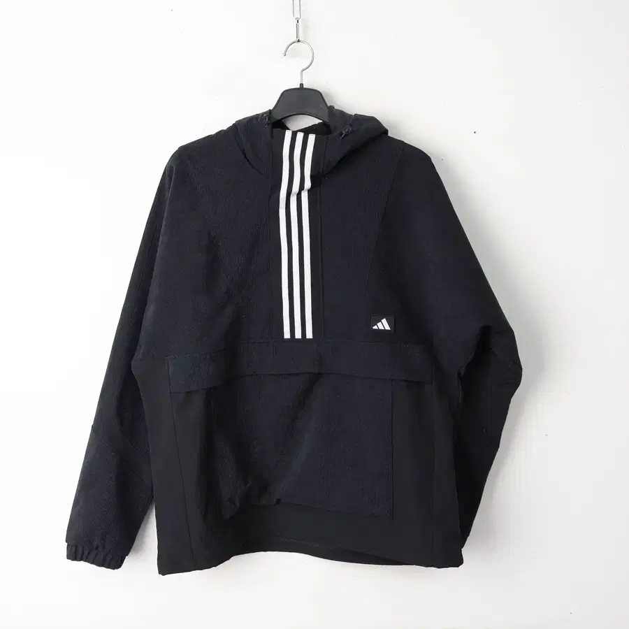 100/Adidas Hooded NQB Vahn Anorak Worms