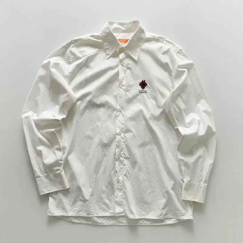 52 Iceberg History White Shirt F559