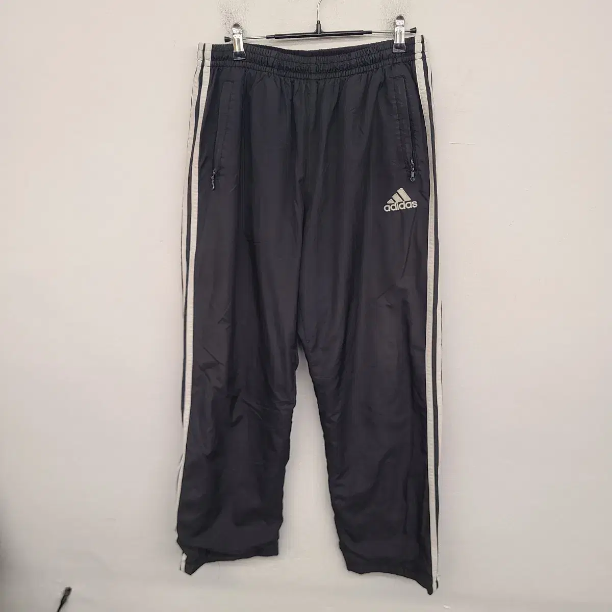 [100/L] Adidas Woven Quilted Training Pants