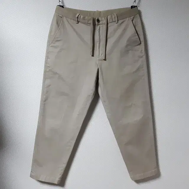 33-36/Uniqlo Beige String Pants/33-347