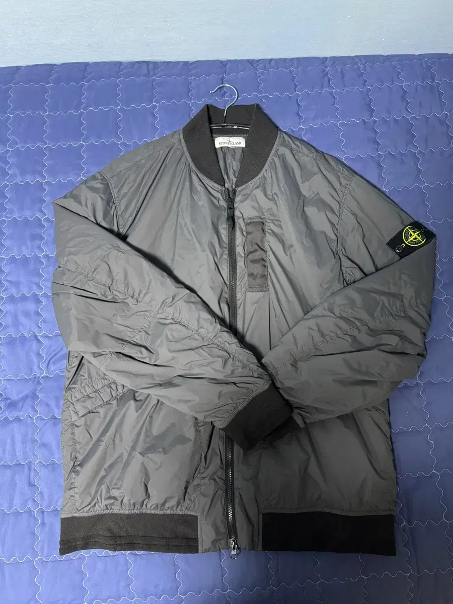 (A+/ XXL) 24ss Stone Island SkinTouch PrimaLoft Lightweight Padded Jacket