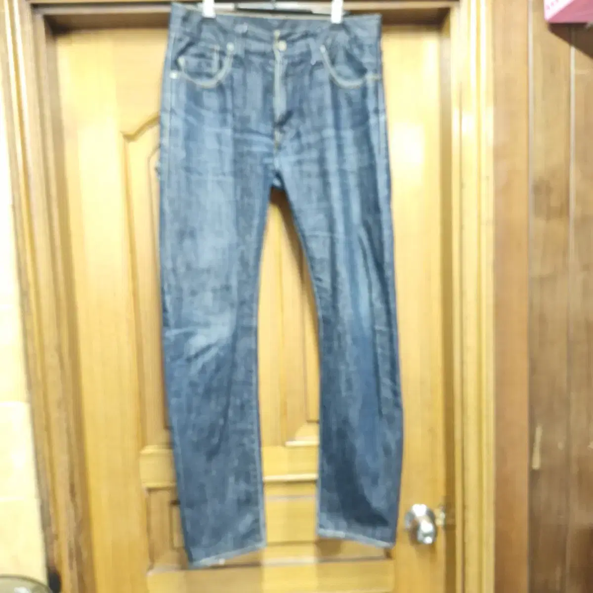 Levi's jeans size 32