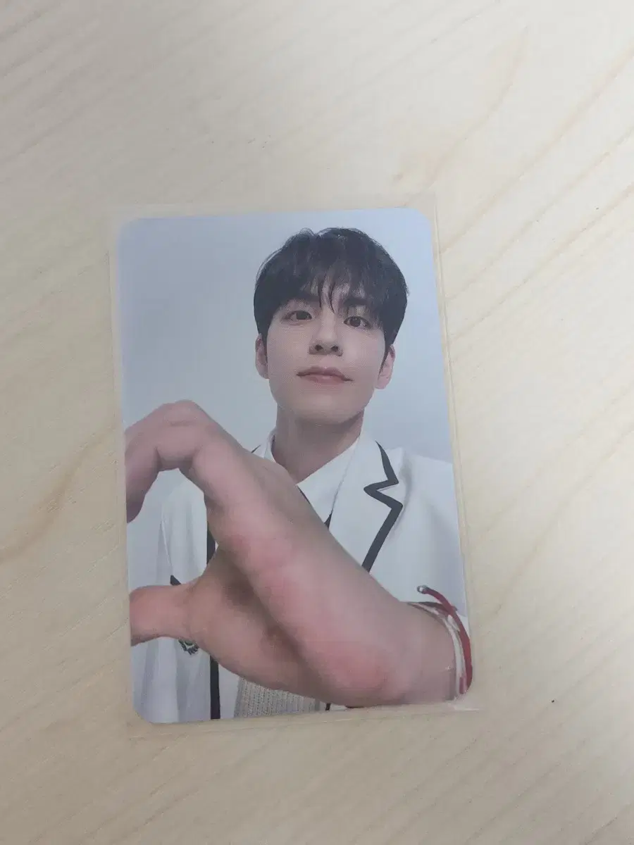 Day 6 Welsh Cone Cherry Blossom Cone Double-sided Heart Photocard