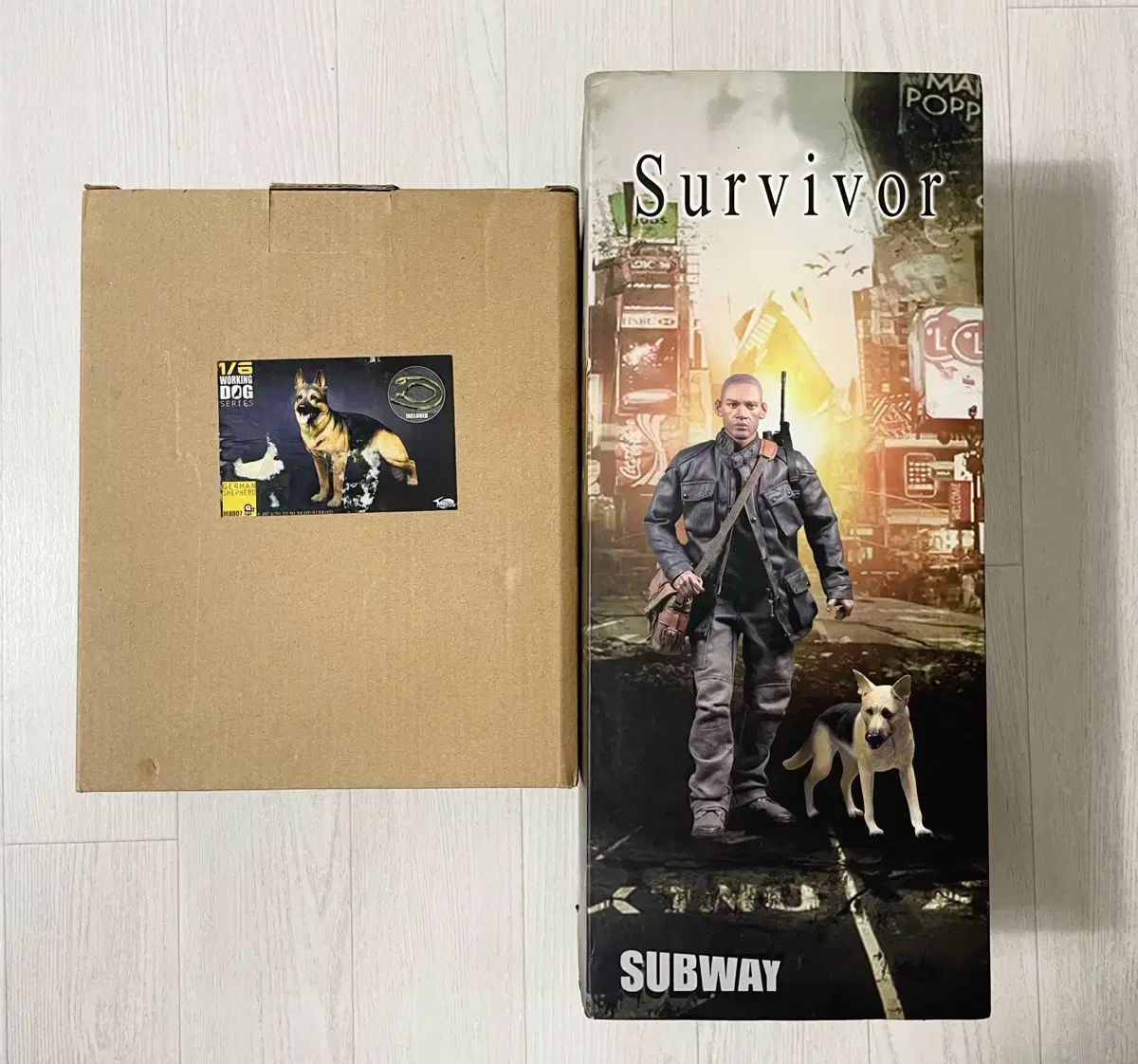 Hot Toys SUBWAY - I Am Legend 1/6 Figures