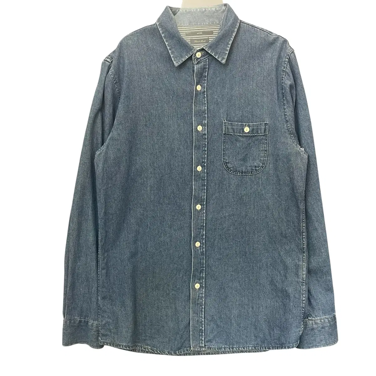 Vintage one-pocket denim long-sleeve shirt