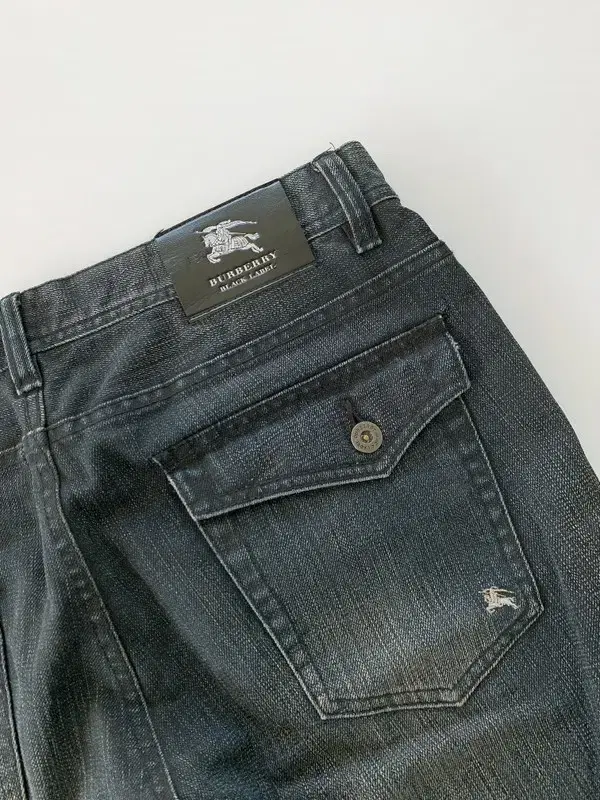 82 Burberry Black Label Denim Trousers PN2033