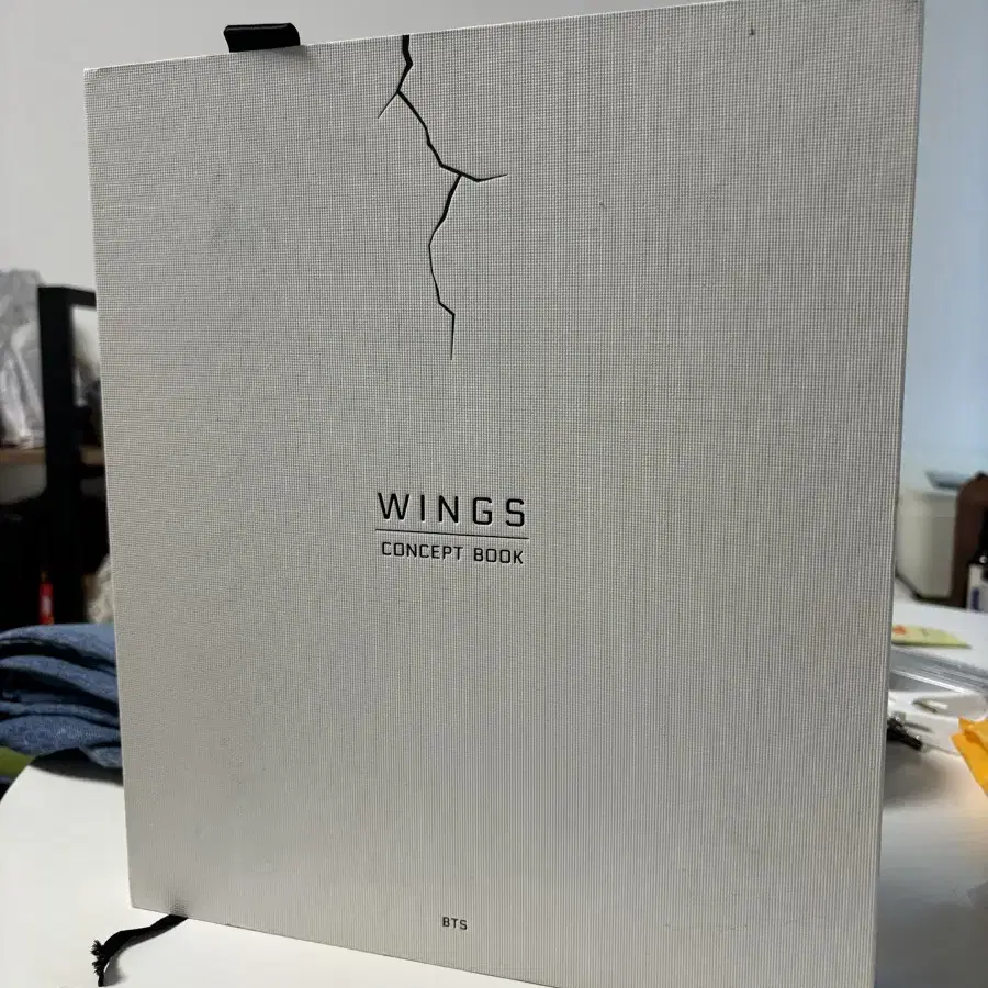 귀한 BTS wings 컨셉북!(잡지 선물로 드림)