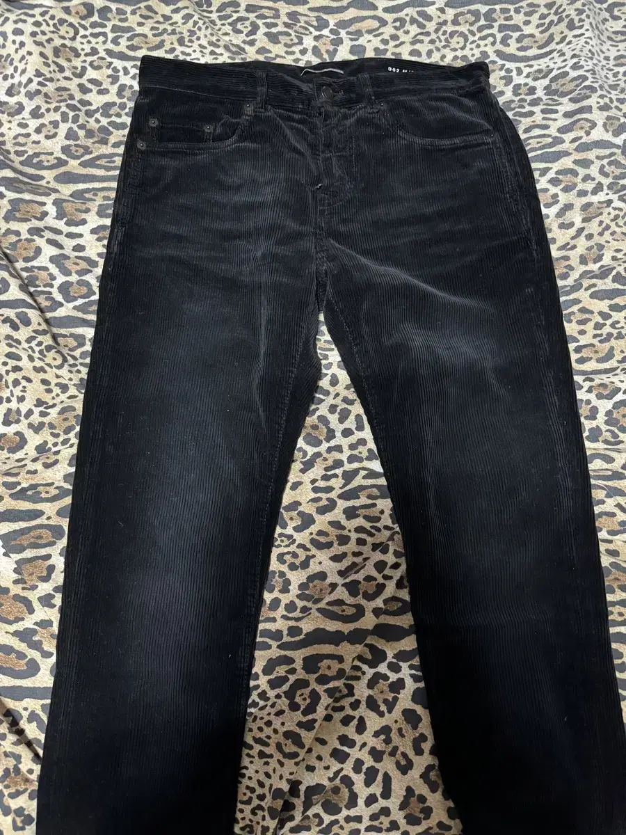 I sell 15 new pairs of Yves Saint Laurent pants.