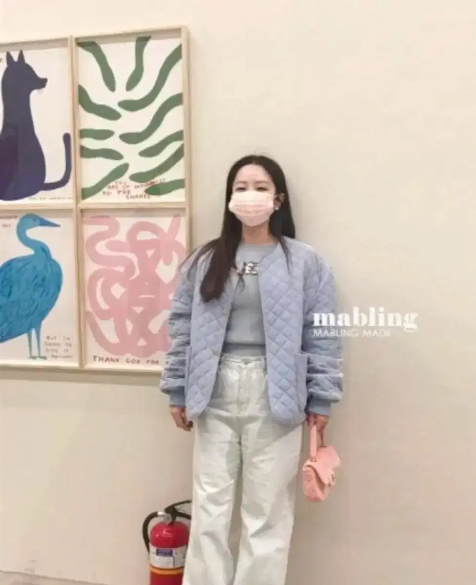 마블링 mabling 마켓 벨벳 퀼팅 점퍼 하늘색