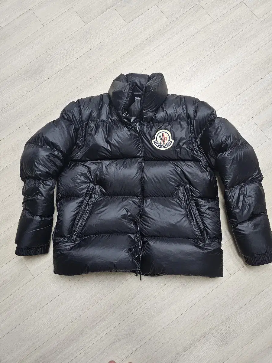 [Genuine] Moncler Cittala Puffer Black 1 size