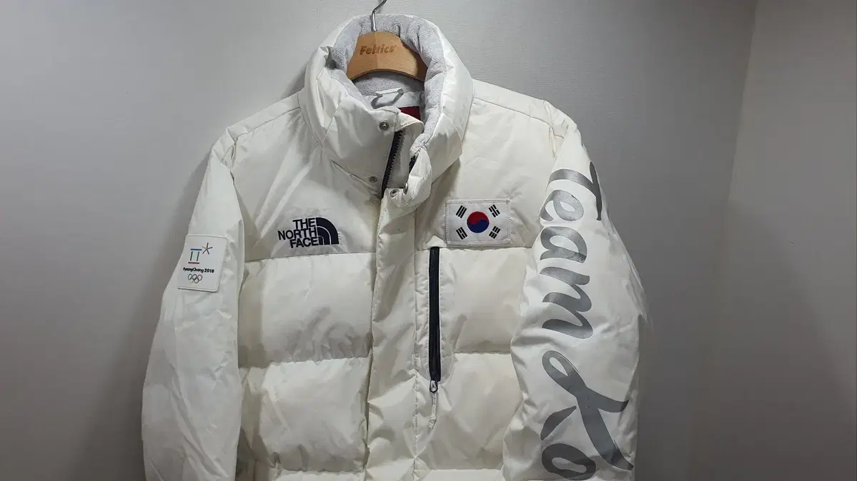 The North Face Pyeongchang Olympics Team Korea Padded Jacket Size 100