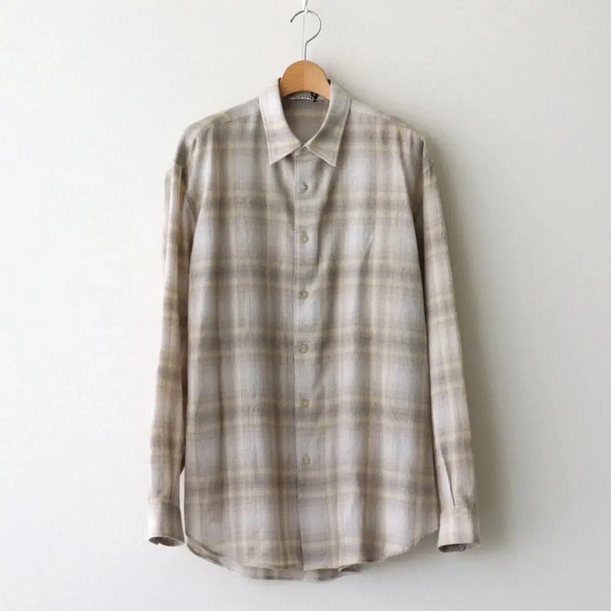 5)Orari Airy Wool Shirt Beige Sells