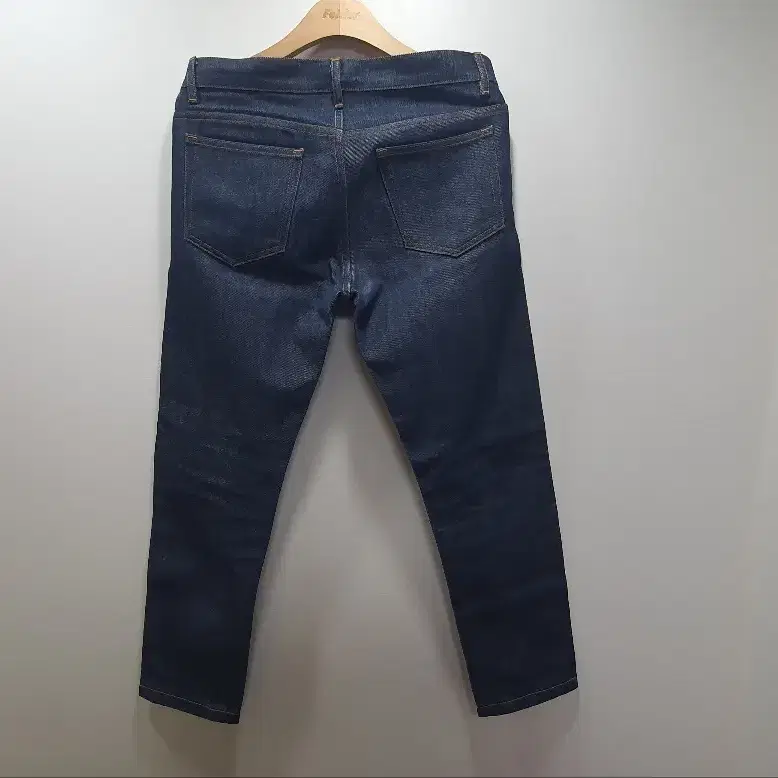 아페쎄 A.P.C. 쁘띠뉴스탠다드 데님팬츠 허리 31인치 총장91cm