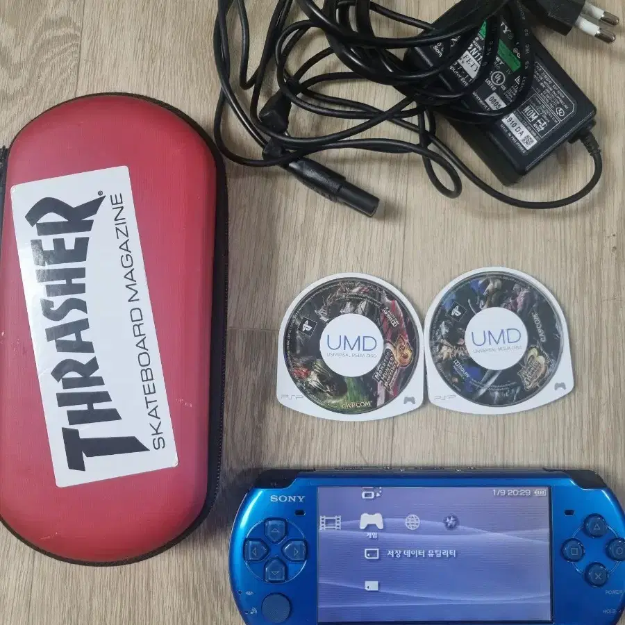 A급 PSP 3000번 UMD 2장