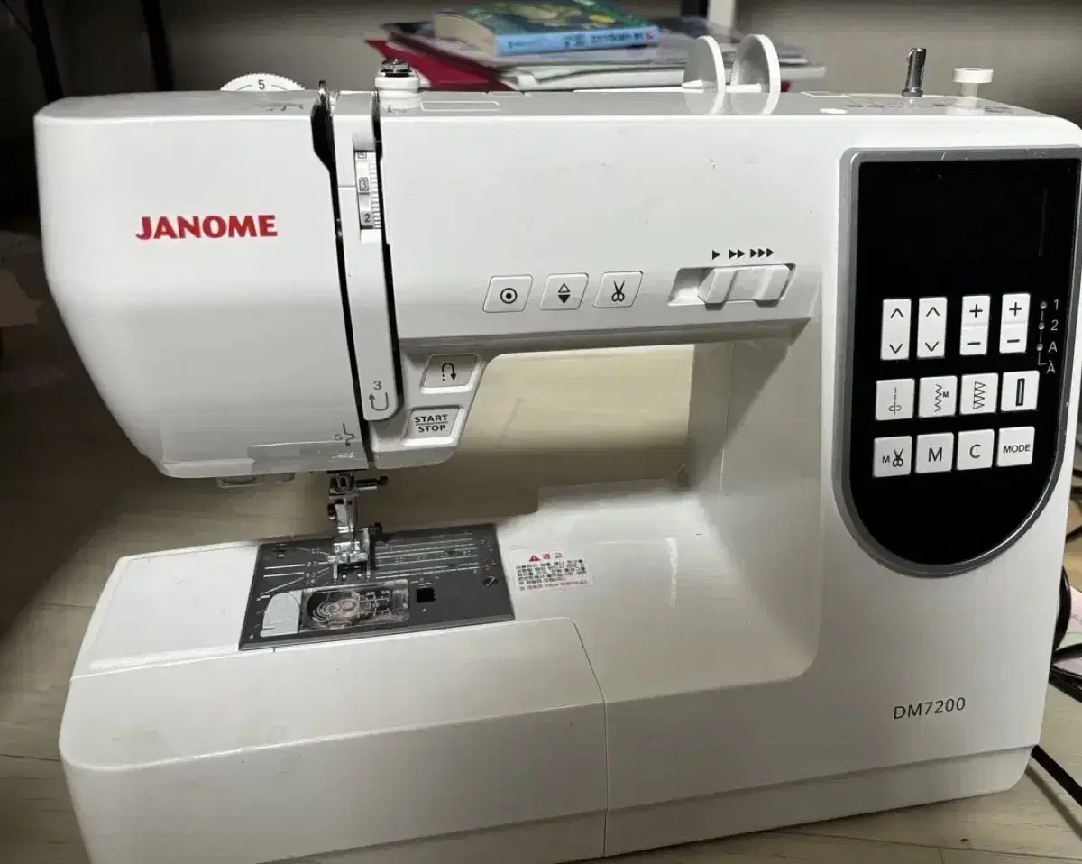 자노메 미싱기 DM7200 Janome