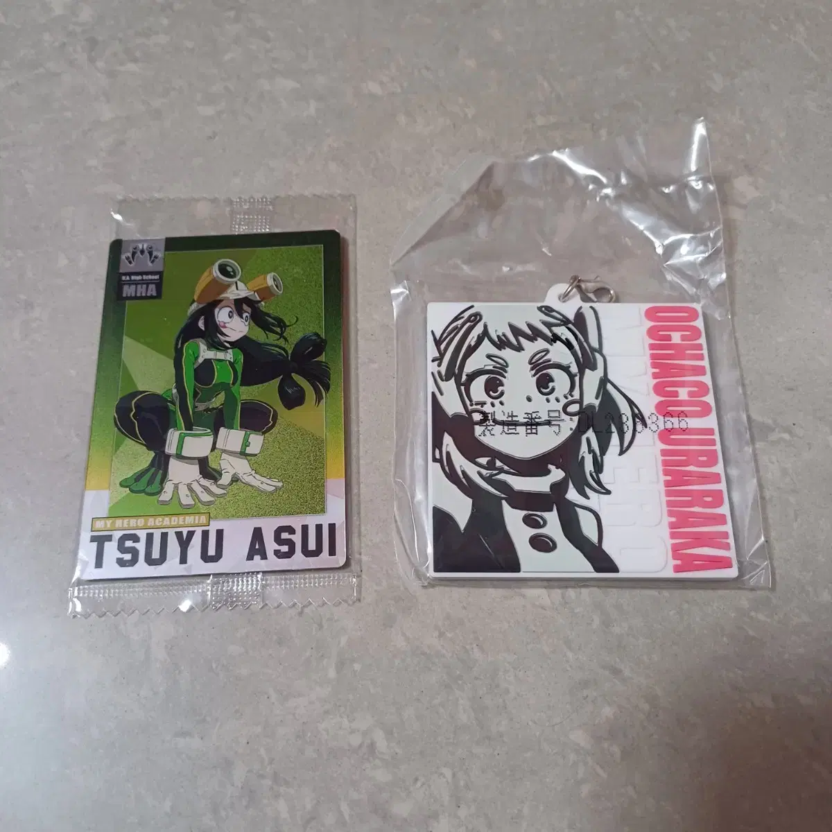 Hiroaka Asui Tsuyu, Uraraka Ochako kard keyring Bulk