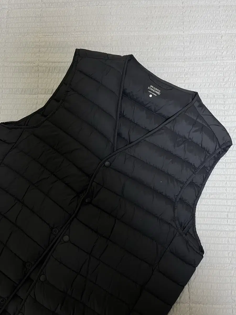 [L] Standard Lightweight Down Padded Vest Black