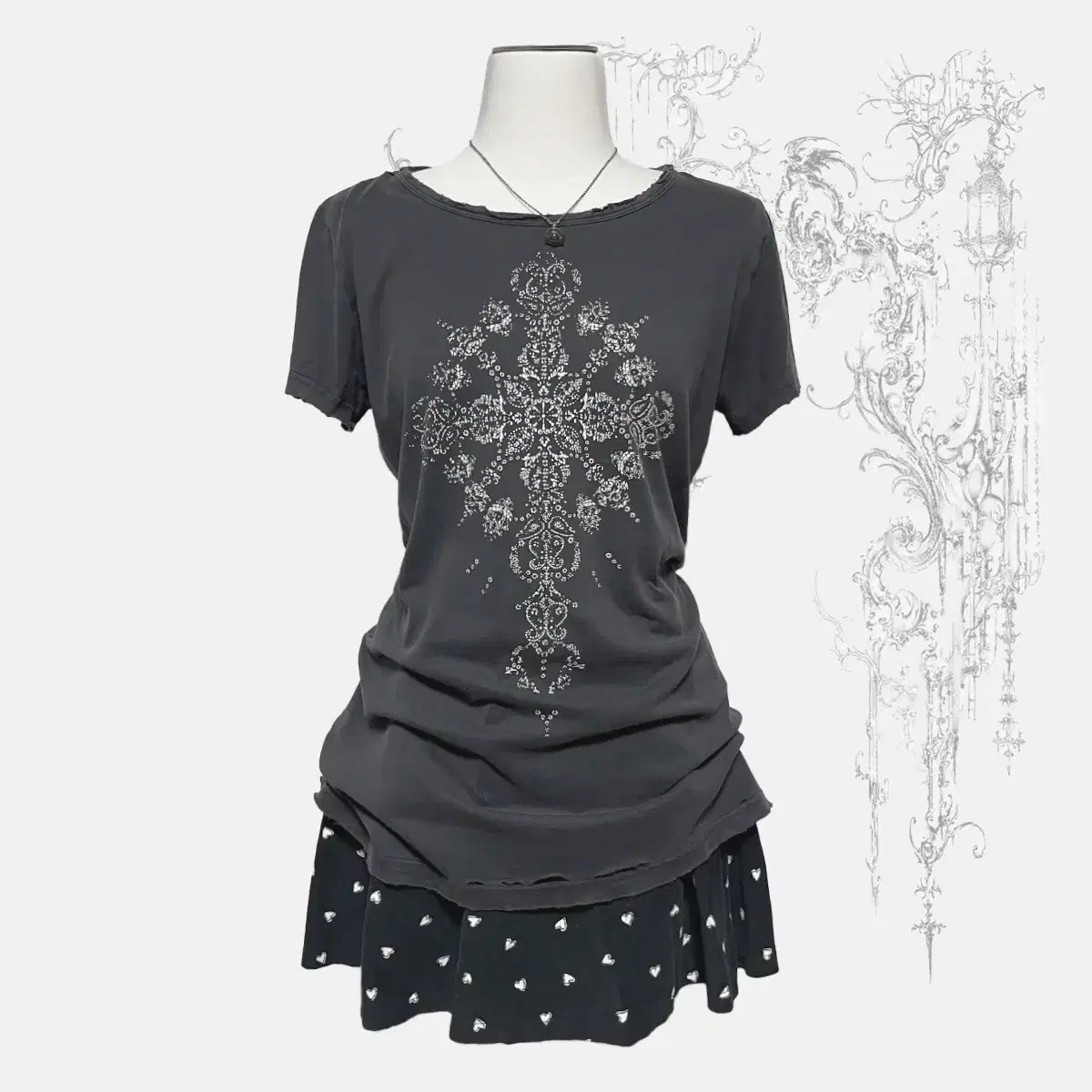 ORNAMENT GRUNGE T