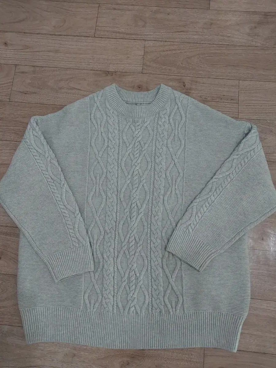 Man-to-Man Wool Knit M (Nearly New)