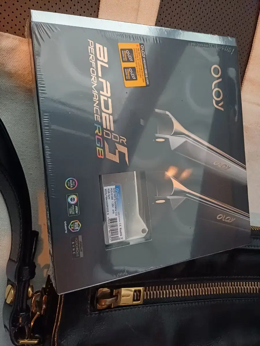 OLOy DDR5-6400 CL32 32기가 램 판매