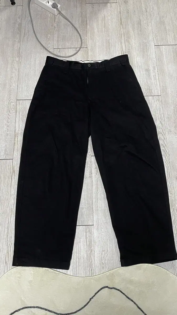 UniqloU Wide Fit Chino Pants Black 85