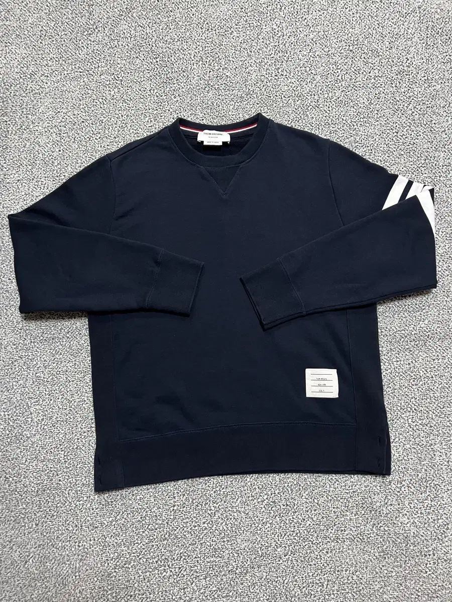 Genuine Thom Browne Man to Man 5 Size 100-105 L-XL