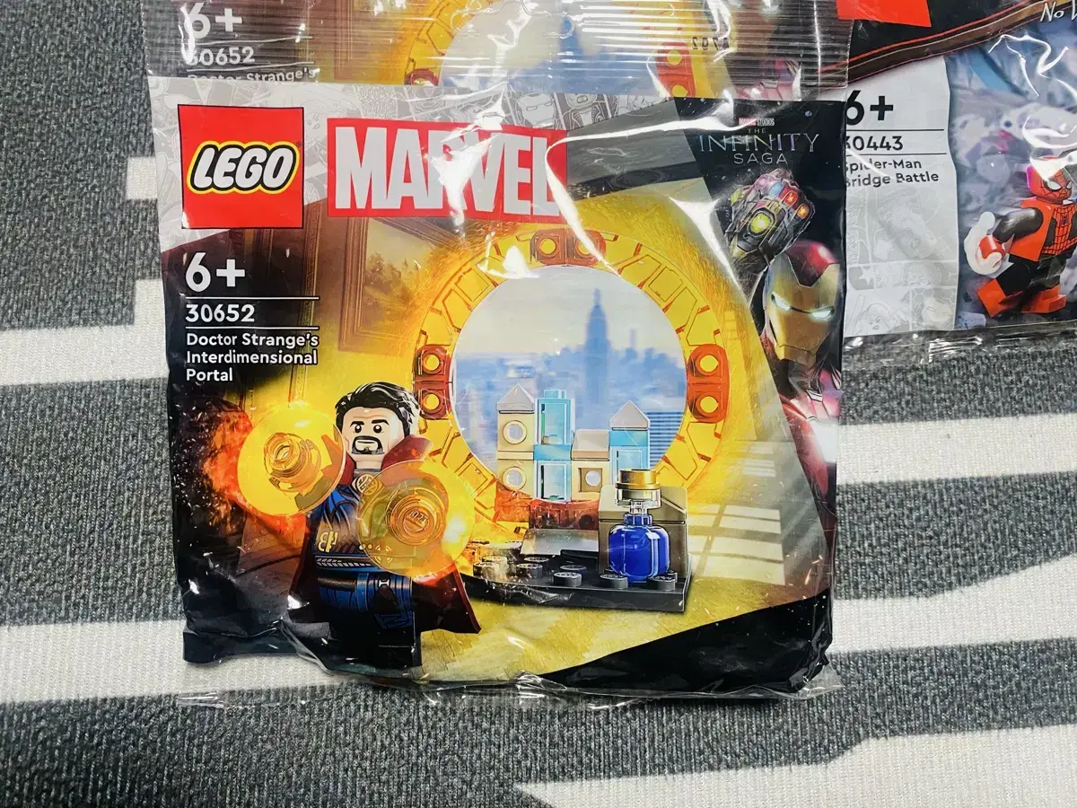 LEGO Super Heroes Marvel Dish Polybag Starter Battle Pack & more