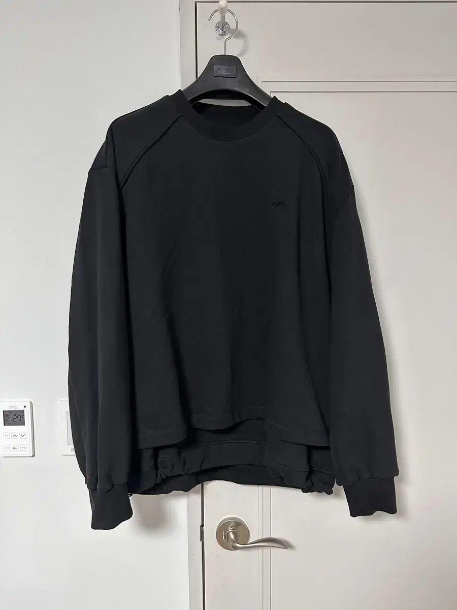 Genuine) Junge layered top black size M almost new sell